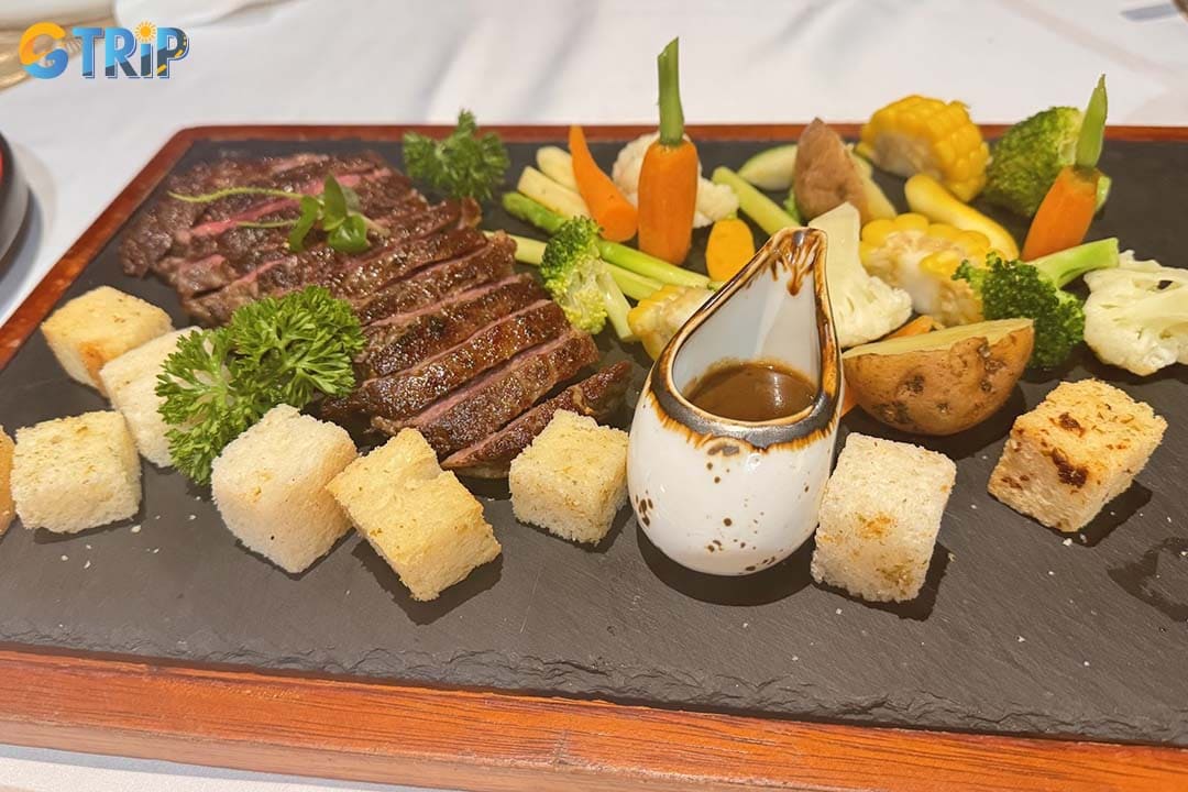 F29 Golden Beef & Sky Bar offers a luxurious "surf and turf" experience in the sky