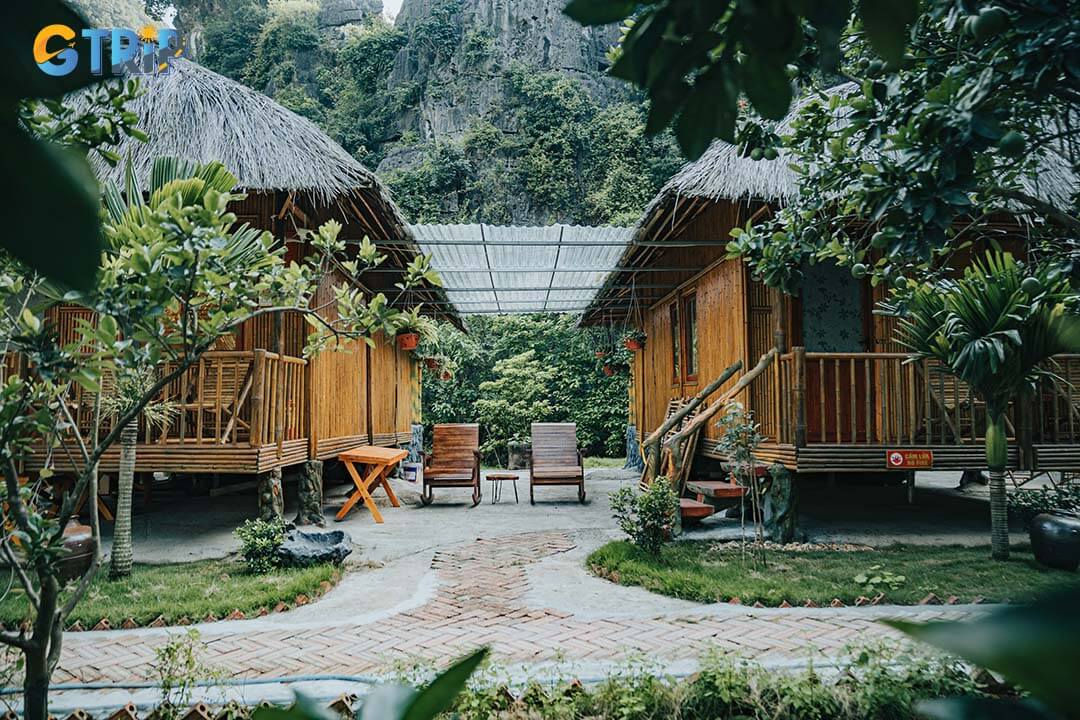 Fairy Mountain Retreat offers spacious rooms, private terraces, stunning views, and a restaurant serving local and international dishes