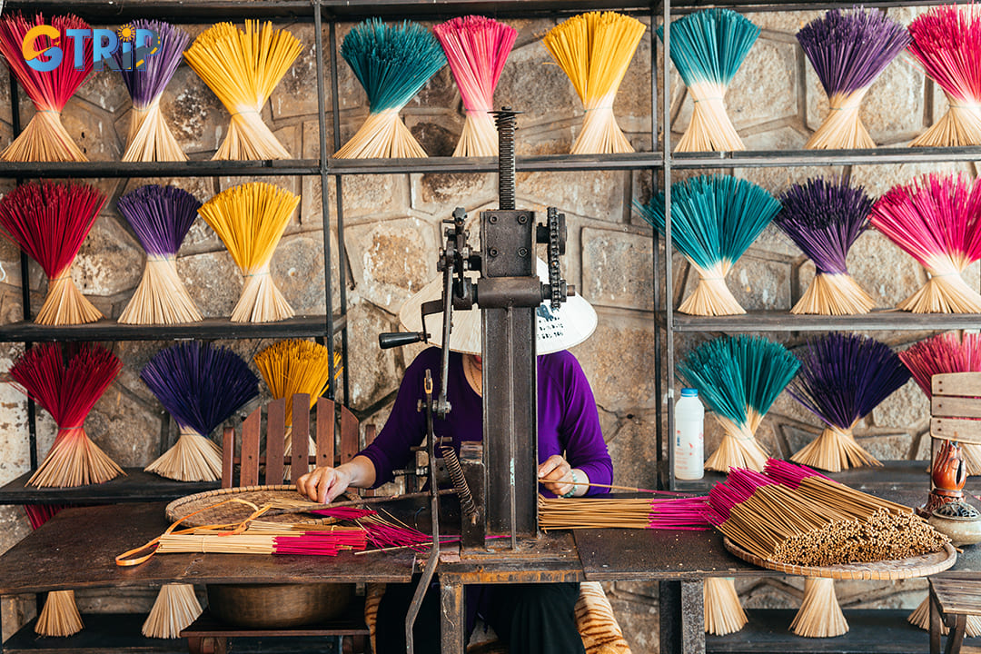 For a hands-on experience, you can participate in an incense-making workshop guided by local artisans