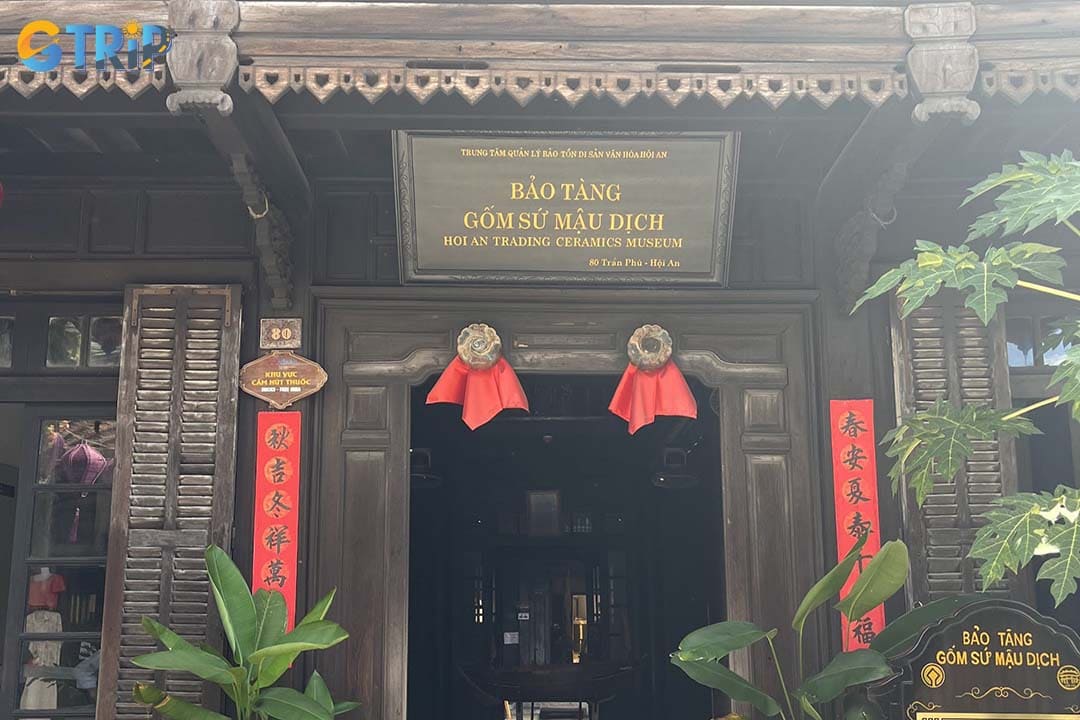 For those who are interested in visiting the museums, there are 3 museums on Tran Phu Street