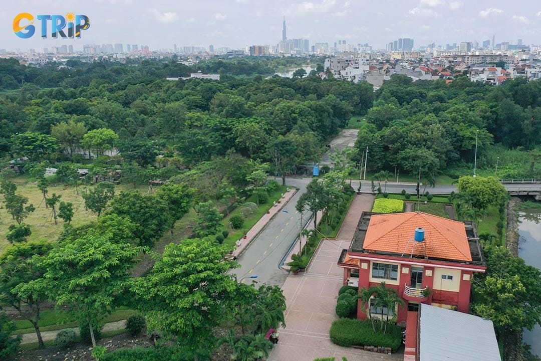 Go Vap Cultural Park opens from early morning until late afternoon every day