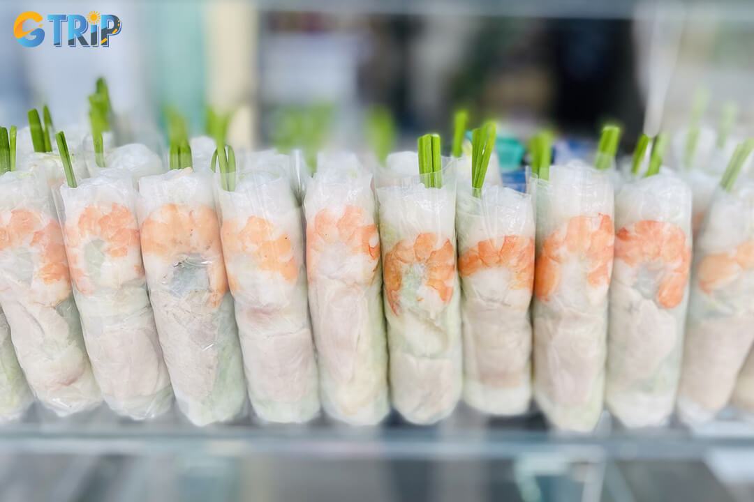 Goi Cuon Co Phuong is serving fresh, herb-packed rolls with a rich, signature hoisin-peanut sauce that keeps locals coming back