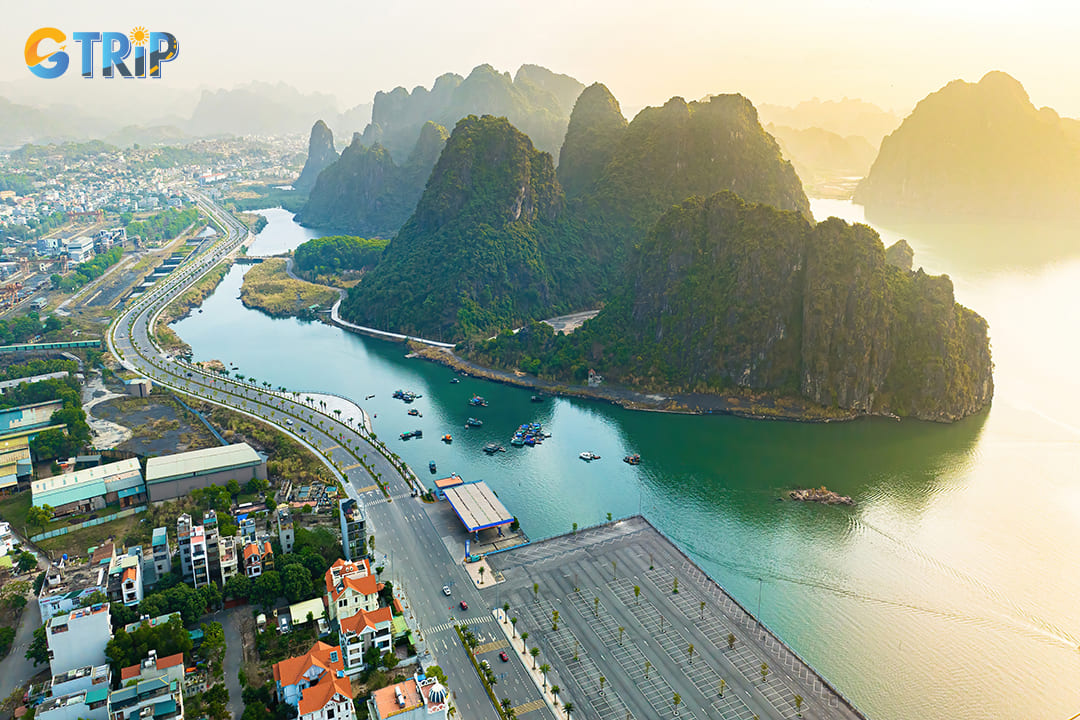 Ha Long Bay is one of Vietnam’s most extraordinary destinations for corporate retreats Vietnam and incentive travel