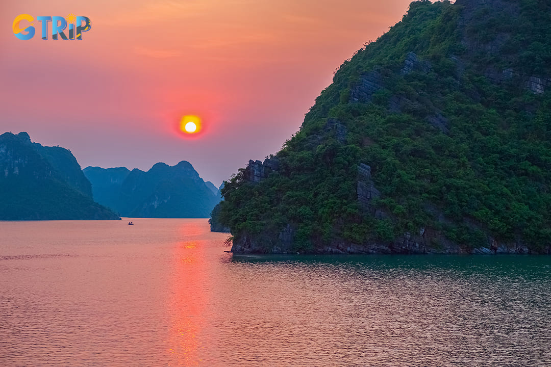 Ha Long Bay weather from July to September brings a slight decrease in temperature