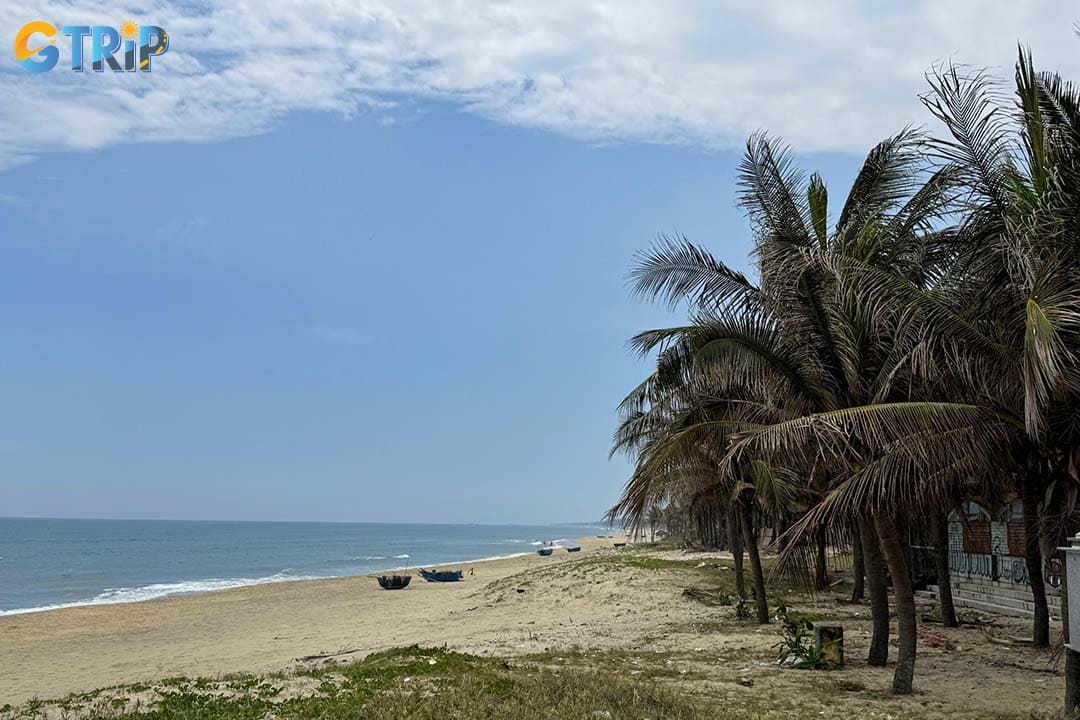 Ha My Beach offers a peaceful atmosphere to camp overnight and enjoy the sunrise in the morning