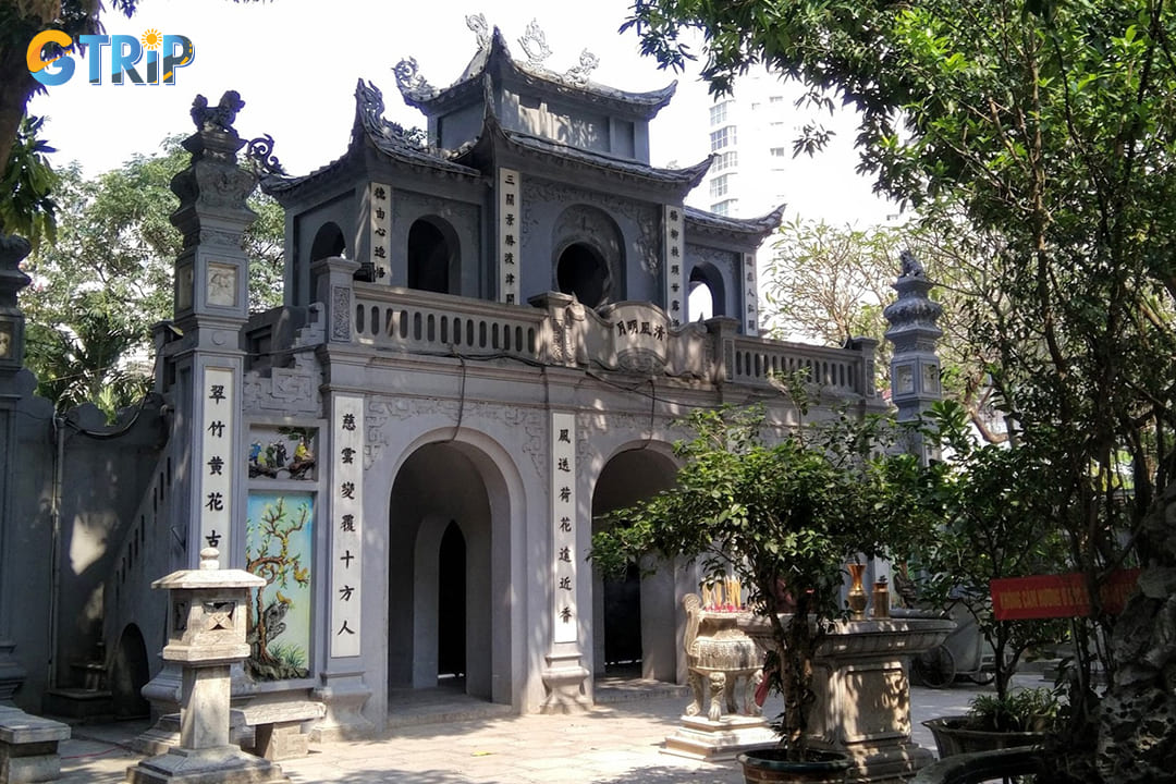 Ha Temple is a historical spiritual sanctuary that offers tourists a glimpse into Vietnamese religious traditions