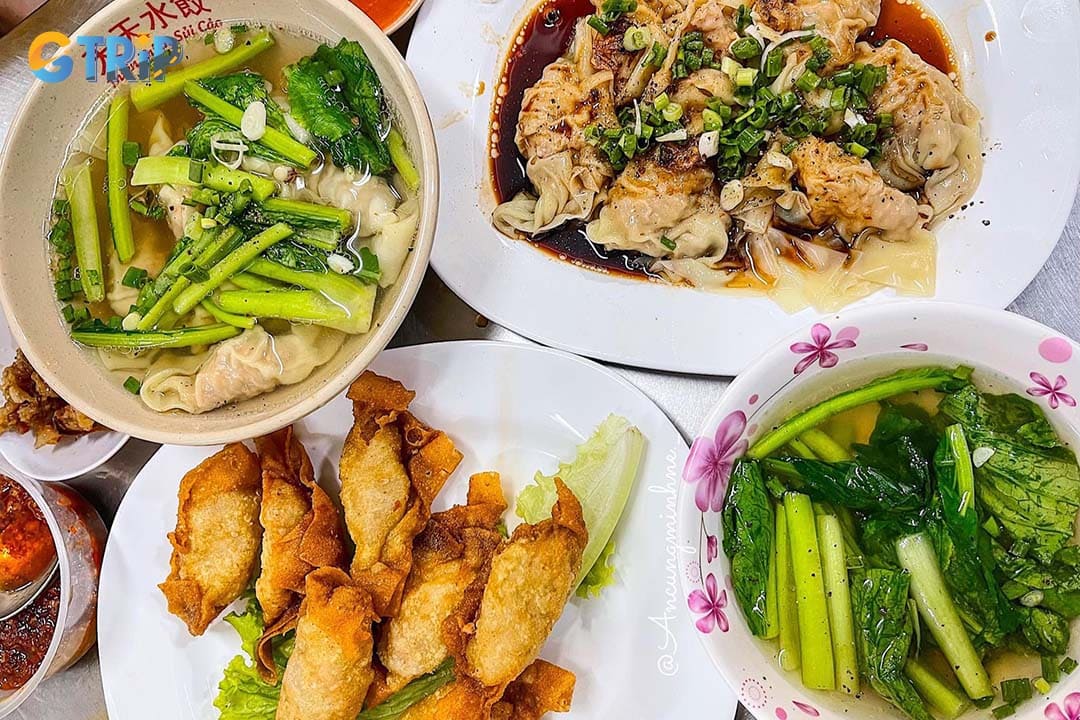 Ha Ton Quyen Dumpling Street is a heaven of dumpling that you should try