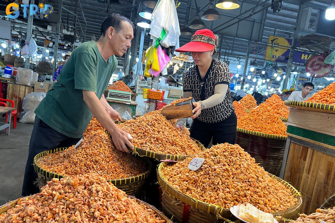 Hall K is a fragrant world of dried seafood, spices, and preserves, a vibrant showcase of the rich flavors that define Vietnamese cuisine