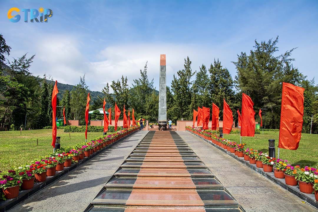 Hang Duong Cemetery is the final resting place of thousands of heroes