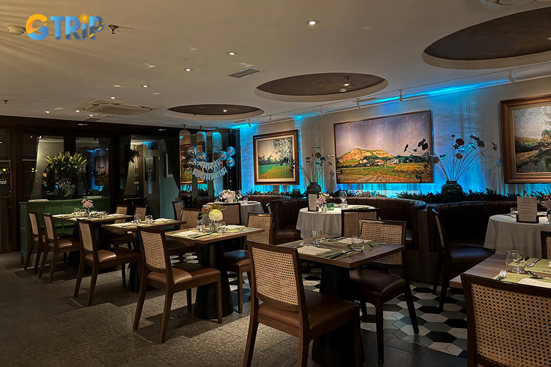 Hanoi Le Jardin Hotel & Spa balances urban energy and lakeside calm, offering modern comfort and Vietnamese hospitality in a prime central location