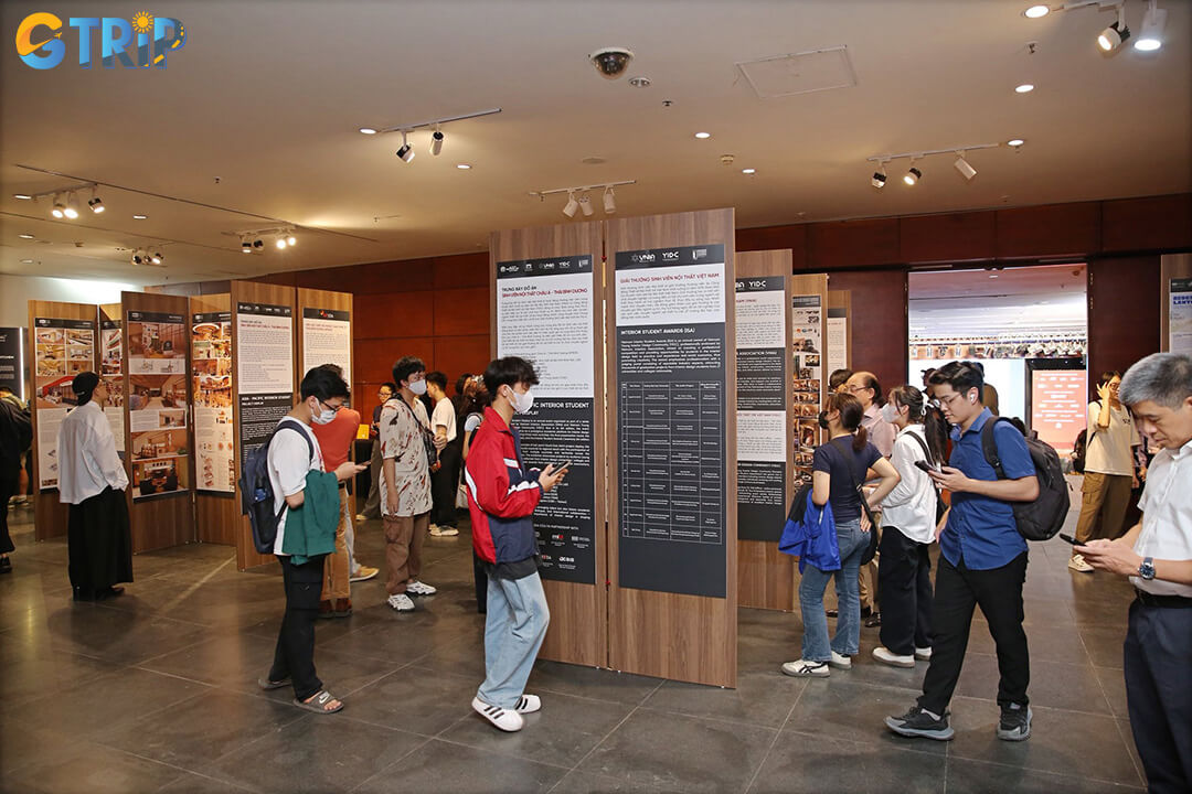 Hanoi Museum offers a rich journey through the capital’s history with over 50,000 artefacts spanning from prehistory to the present