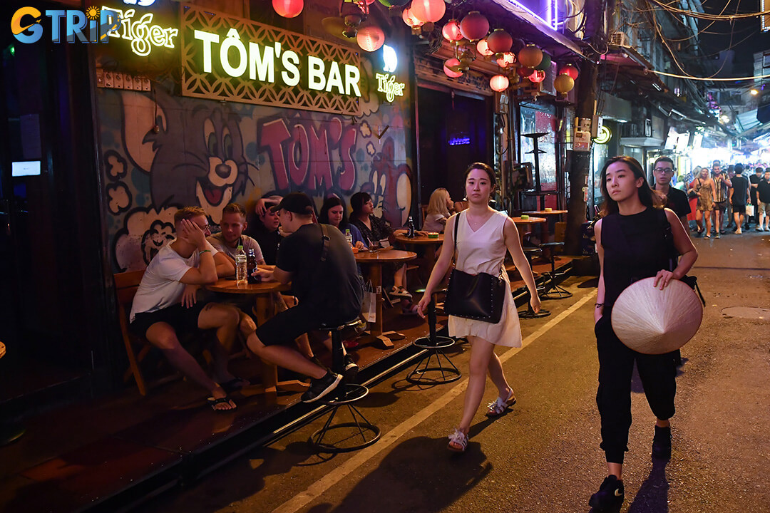 Hanoi’s liveliest nightlife hub, Ta Hien Street blends colonial charm with the buzz of beer, music, and street-side revelry