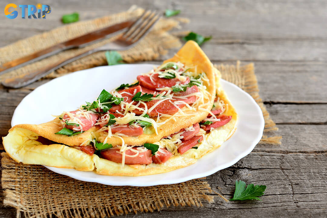 Hanoi’s Western-style breakfasts offer comforting classics like eggs and toast with subtle Vietnamese twists ideal for travelers seeking a familiar yet local start