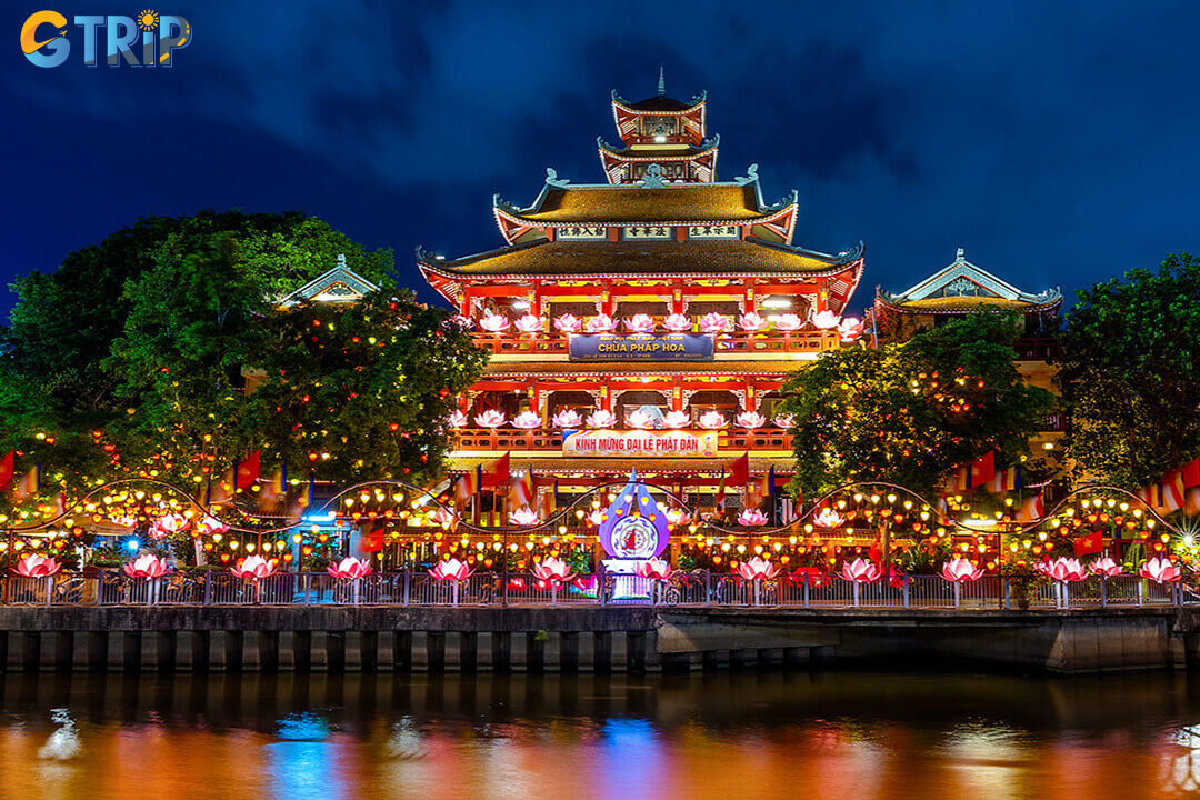 Ho Chi Minh City is dotted with remarkable Buddhist temples and pagodas, each showcasing unique architecture, cultural heritage, and spiritual significance