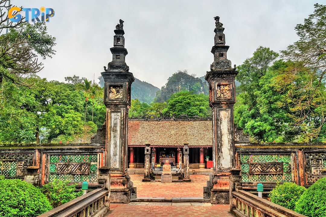 Hoa Lu Temple is a part of the Hoa Lu Ancient Capital in Ninh Binh