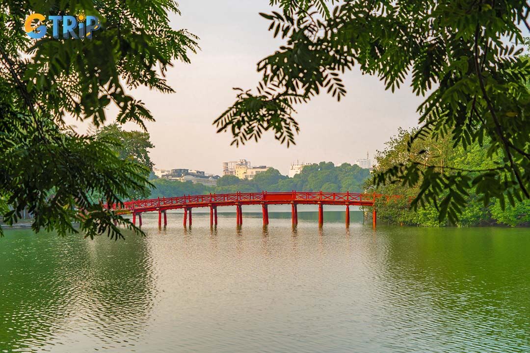 Once home to the iconic Ham Ca Map building, this central square now thrives as a lively meeting spot where Hanoi’s history meets vibrant modern street life