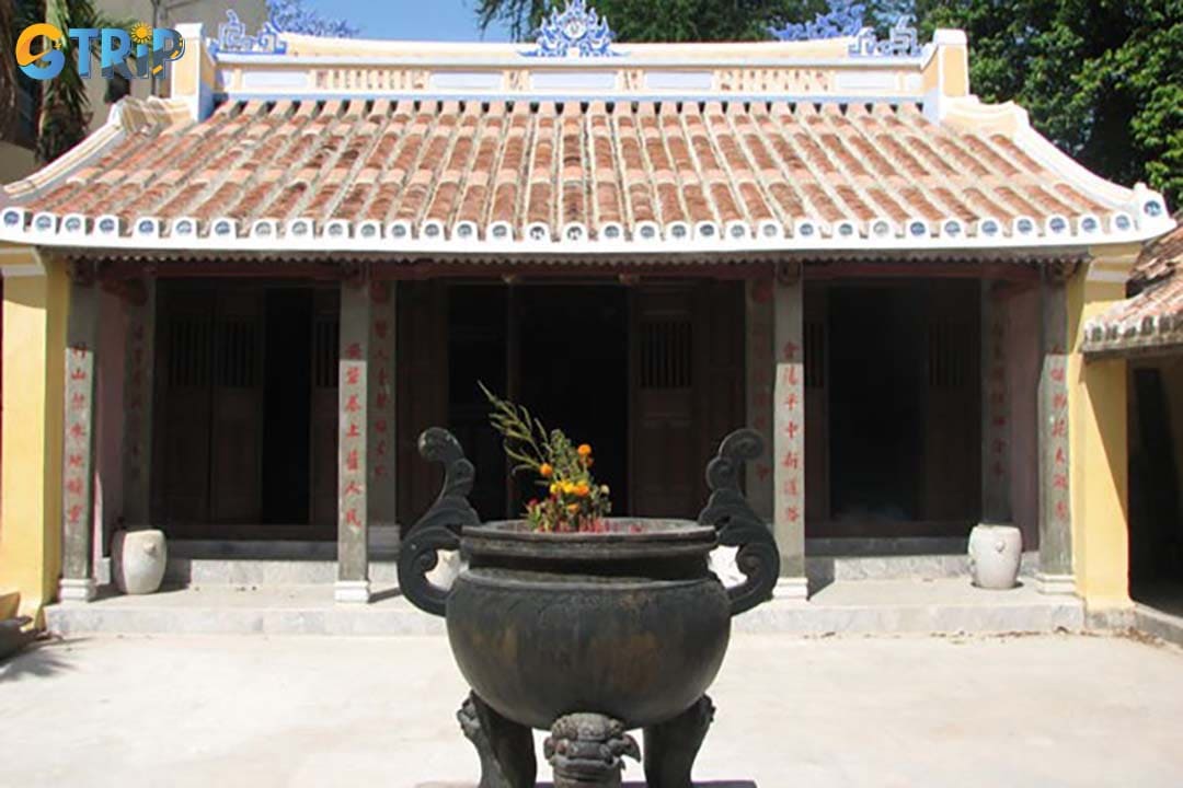 Hoi An Ancestral Temple offers a variety of experiences