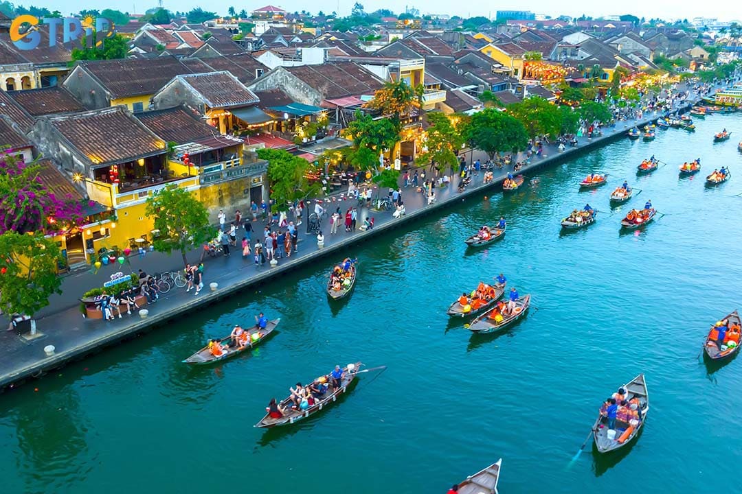 Hoi An Ancient has various famous attractions for visitors to explore combining with this pagoda