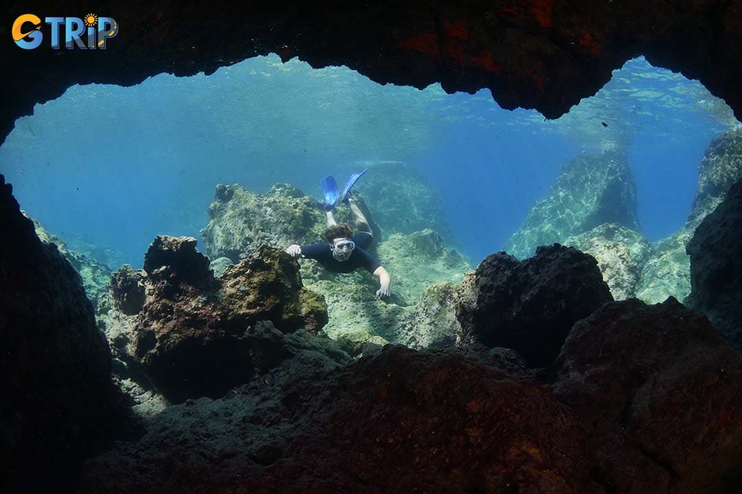 Hon Dai Island offers a uniquely thrilling experience with underwater caves