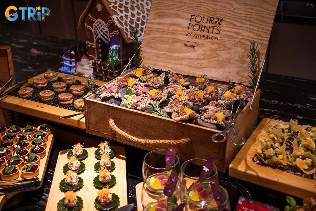 Horizon Restaurant & Bar offers a slice of pure luxury and sophistication from its perch on the 36th floor of the Four Points by Sheraton Danang