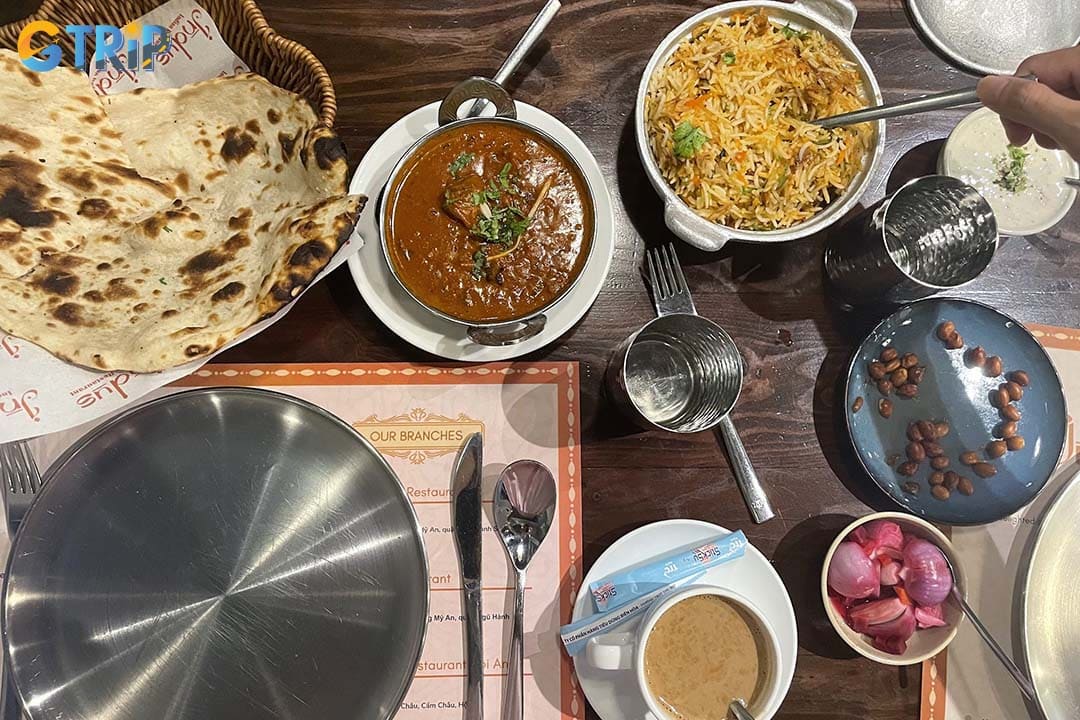 Indus is a modern Indian restaurant in An Thuong offering classic curries, smoky kebabs, and a polished dining atmosphere