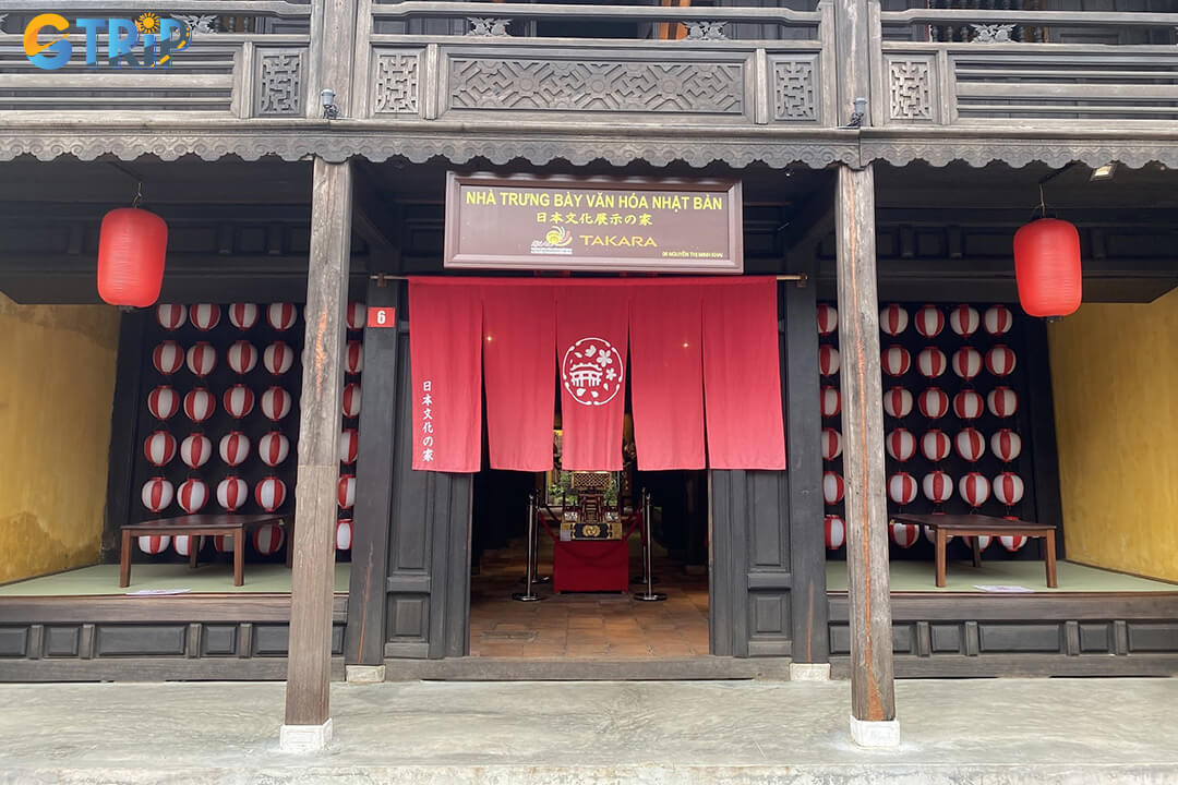 Japanese Culture Gallery is centrally located on Nguyen Thi Minh Khai Street, just a short walk from the Japanese Covered Bridge in the heart of Hoi An Ancient Town