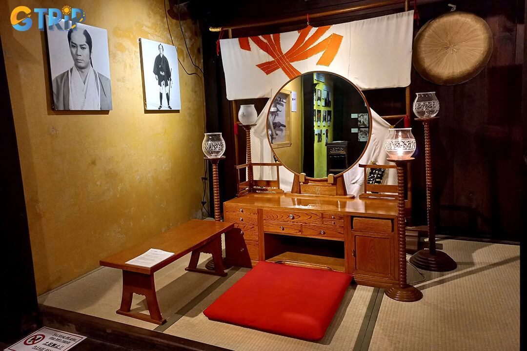 Japanese Culture Gallery showcasing artifacts and exhibits that explain their cultural influence and historic trade connections