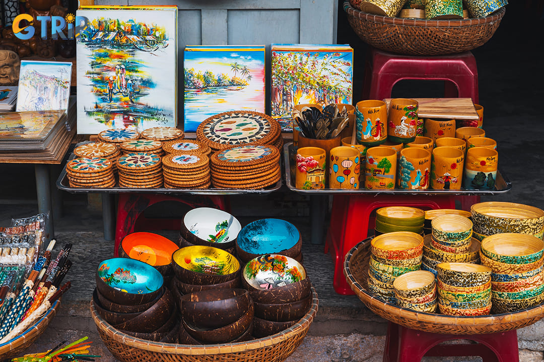 Just a short walk from the bridge, you'll find a collection of boutique shops, art galleries, and craft stores that reflect Hoi An’s creative soul