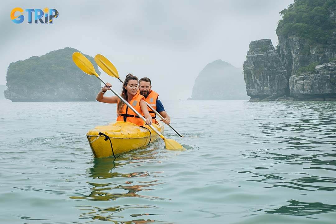 The couple is very excited about kayaking