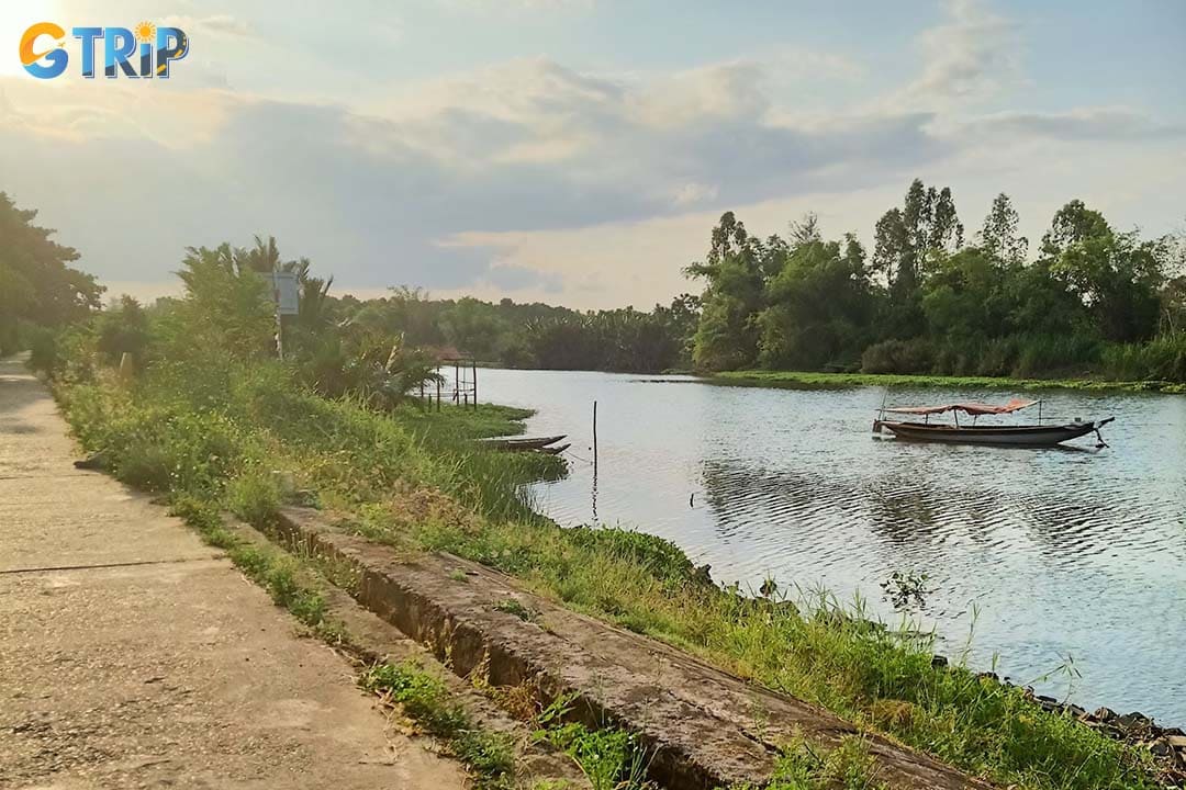 Kim Bong Carpentry Village is famous for its long-standing woodworking tradition and skilled artisans