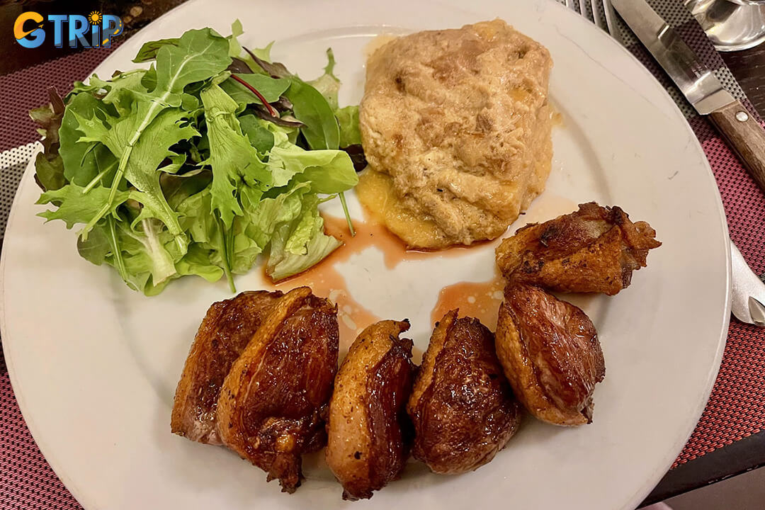 La Plancha offers a casual, family-friendly dining experience in Thao Dien, featuring grilled French and Mediterranean dishes in a spacious, al fresco garden setting