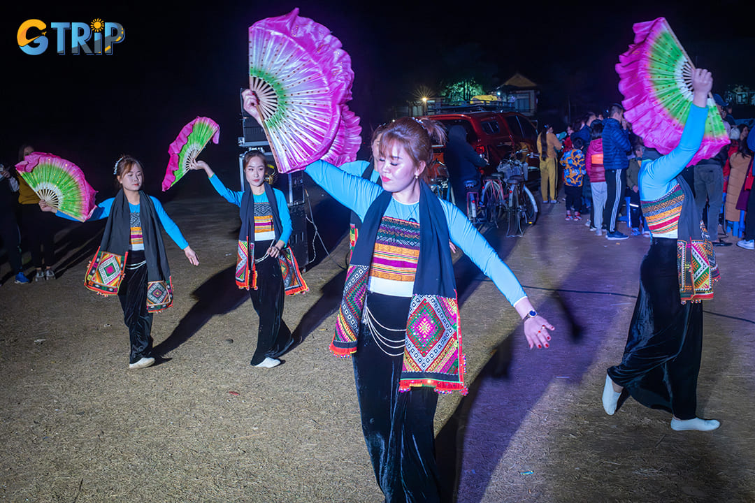 Lac Village is renowned for its vibrant cultural performances and festivals that reflect the traditions of the White Thai people