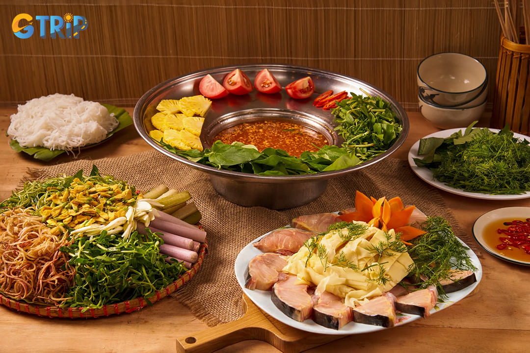 Lau ca tam is a popular and highly recommended dish when visiting Dak Ke Lake and the Mang Den area