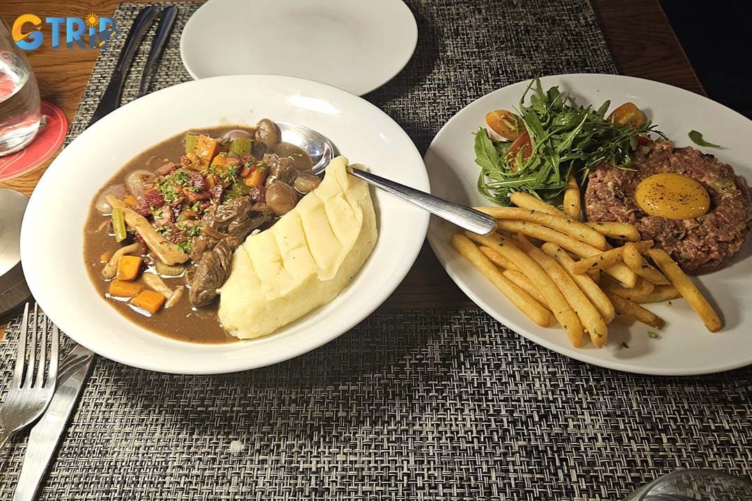 Le Petit Bistro Da Nang is a romantic French-Italian bistro near Dragon Bridge with elegant plating and candlelit dining