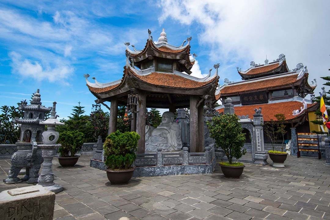 Linh Chua Linh Tu Temple: Travel Guide, Things to Do & How to Get There