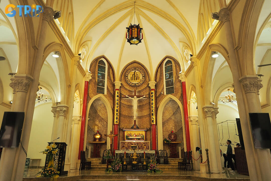 Located in the heart of Cho Lon, the church offers the perfect starting point to explore Saigon’s bustling Chinatown and its rich cultural tapestry