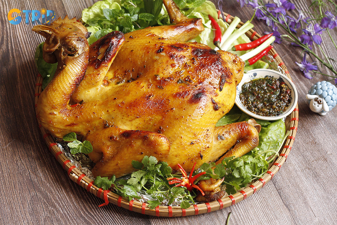 Loi Am grilled chicken is a must-try for anyone visiting Ha Long Bay