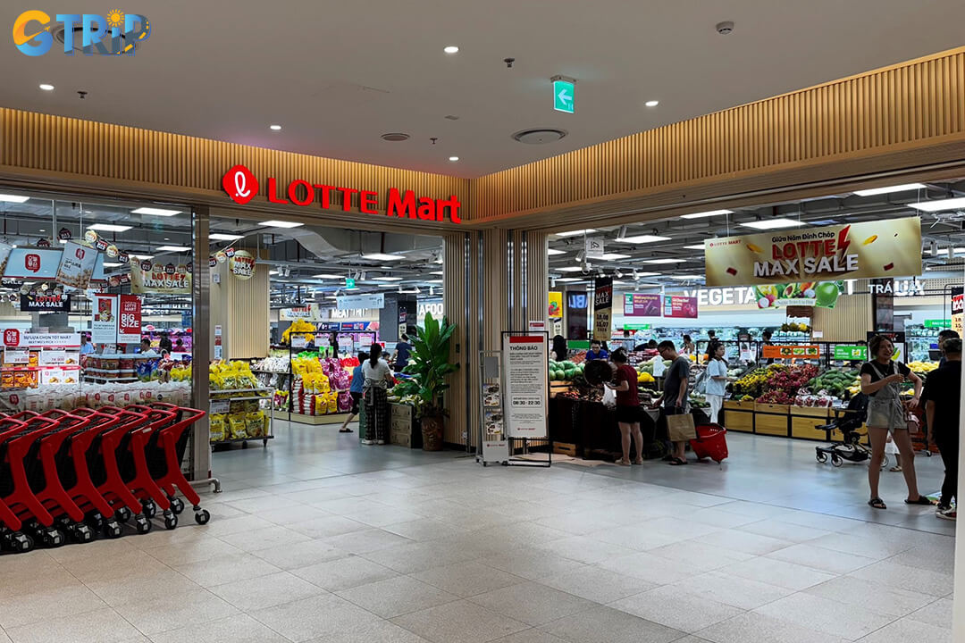 Lotte Mall West Lake Hanoi is the city’s largest and newest shopping destination, offering 200+ brands, dining, entertainment, and scenic views of West Lake