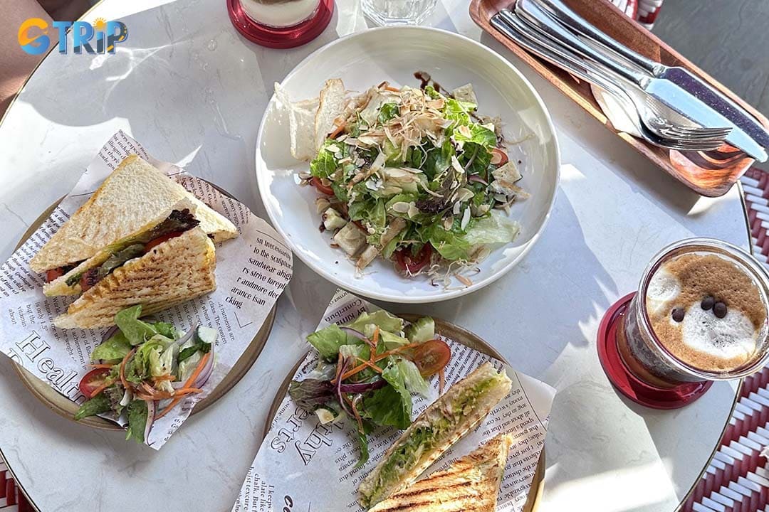 Madison Cafe is a quiet, elegant hidden gem offering a refined brunch experience with well-executed European-inspired dishes