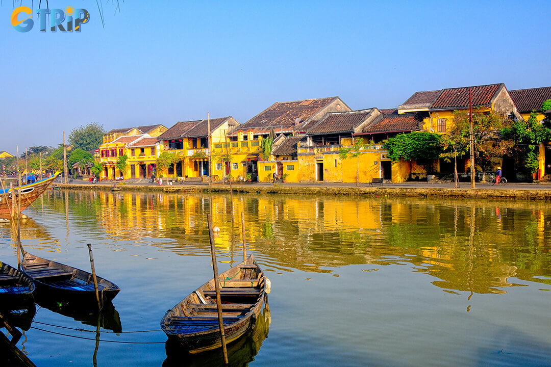 Make the most of your Hoai River visit with simple tips like visiting at sunset, bringing small cash, and exploring beyond the main crowds for a smoother experience