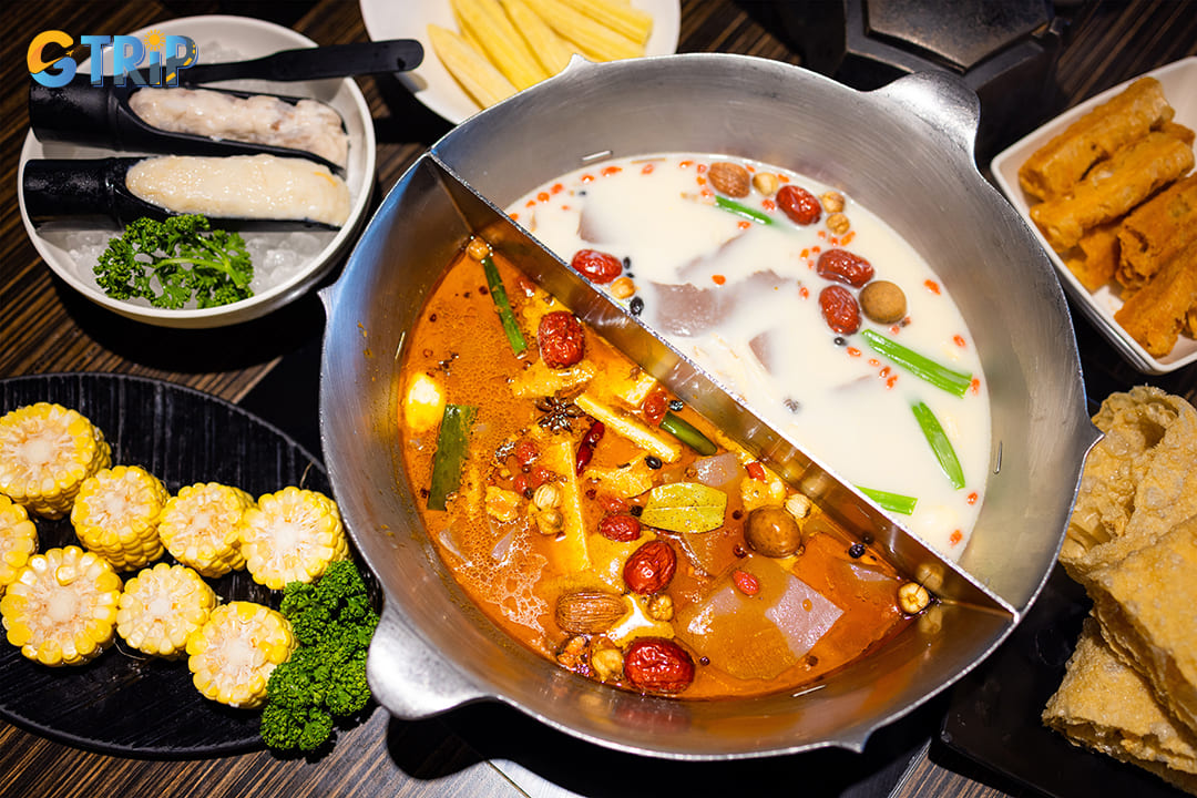 Manwah stands out among Chinese restaurants in Hanoi as a premium Taiwanese hotpot destination that brings authentic flavor combinations to the Vietnamese capital
