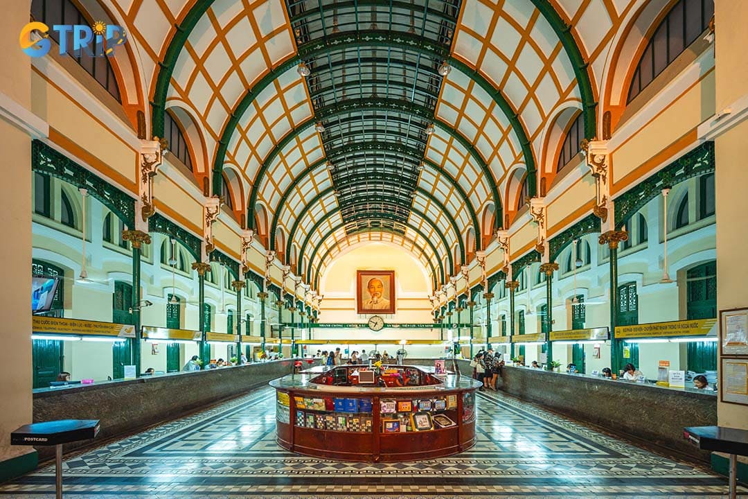 March is the perfect month for walking to visit major attractions in the city like Saigon Central Post Office