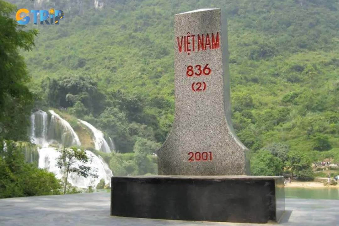 Milestone 836 at Ban Gioc Waterfall marks the Vietnam-China border, offering visitors a unique historical and geopolitical landmark to explore