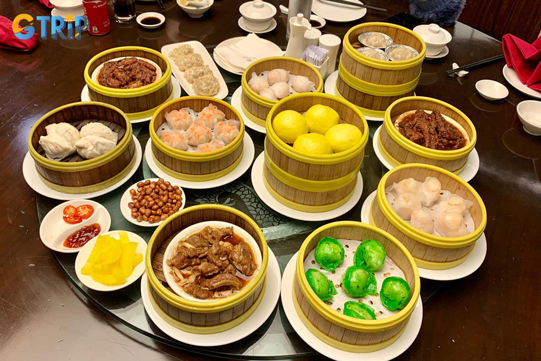 Ming Restaurant at Pan Pacific Hanoi offers a luxurious all-you-can-eat dim sum experience