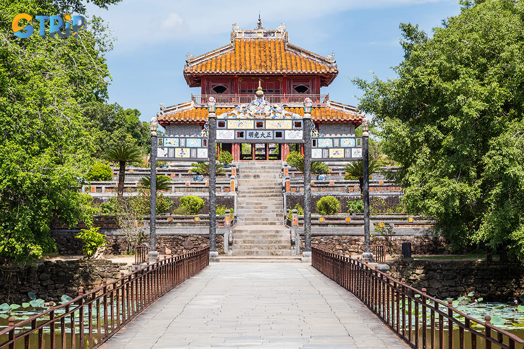 Minh Mang Tomb reflects the grandeur of the Nguyen Dynasty