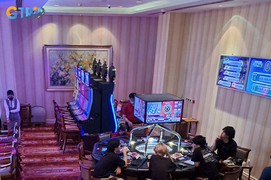 Monte-Carlo Saigon delivers a refined, private gaming experience with sophisticated decor, attentive service, and a selection of premium electronic games