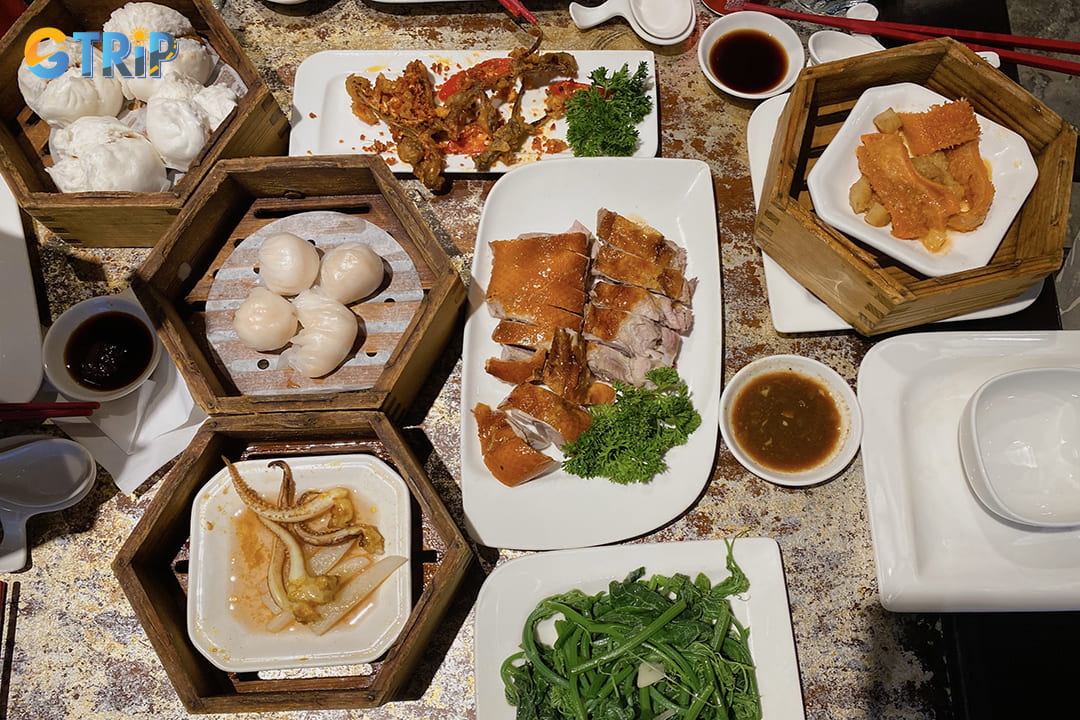 My Tuong Vien stands out among Hanoi's Chinese establishments for its authentic Cantonese cuisine with a Vietnamese twist