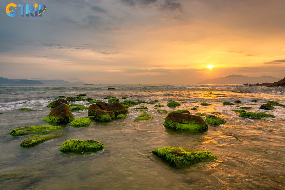 Nam O Fishing Village is 15-17 km from central Da Nang and reachable in about 30 minutes via the scenic Nguyen Tat Thanh coastal road