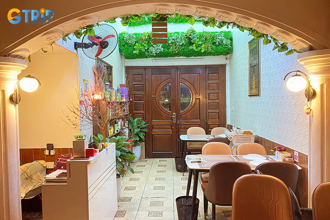 Nestled in Hanoi's picturesque Truc Bach area, Kachi Kitchen stands as a culinary bridge between Indian and Vietnamese cuisines