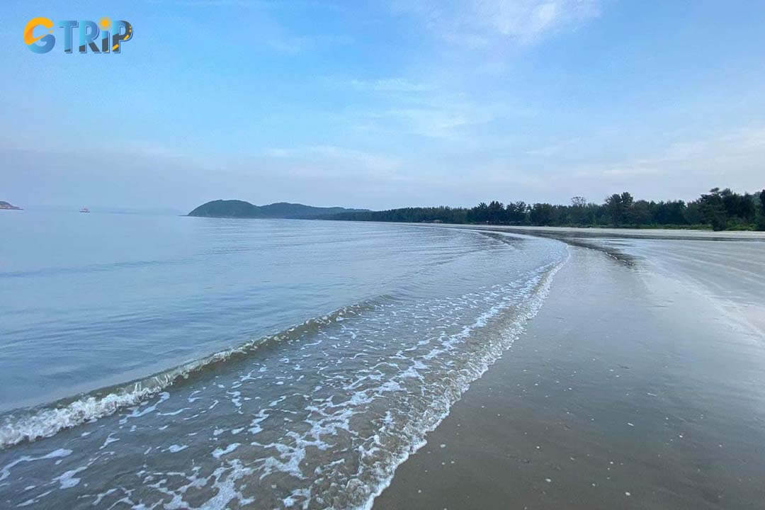 A view of Ngoc Vung Beach